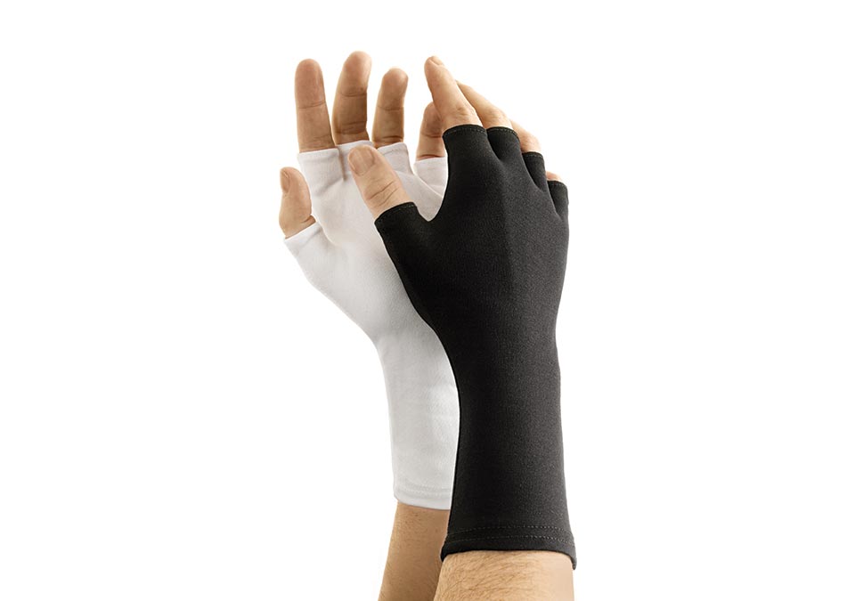 Long-Wristed Half-Finger Nylon Glove